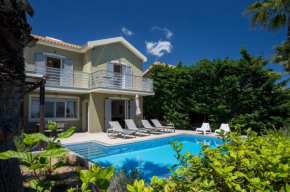 Beachfront Villa Alexandra